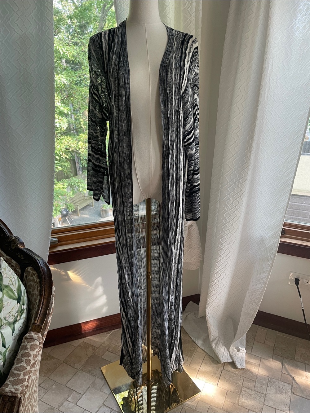 White House Black Market Long Open Duster Small/Medium fit Large too EUC - Picture 2 of 9